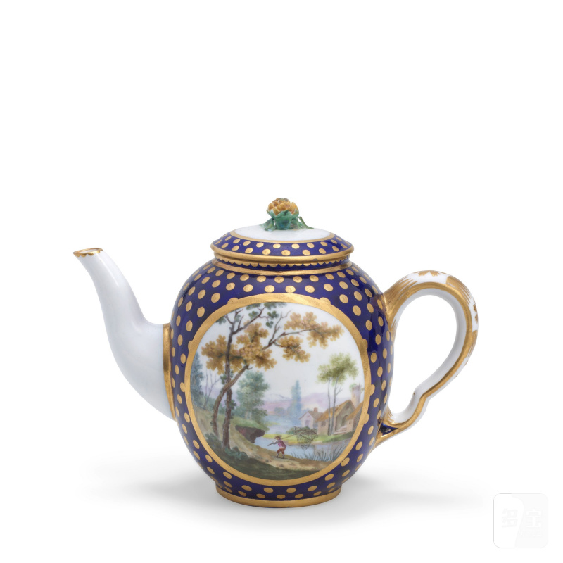 A Sèvres blue-ground teapot and cover (théière 'Calabre'), dated 1767